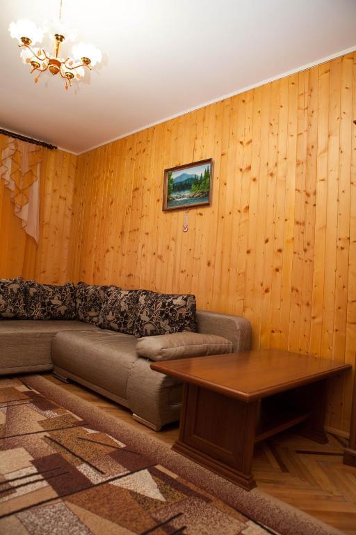 Ялинка Готель Vyshkiv Room photo